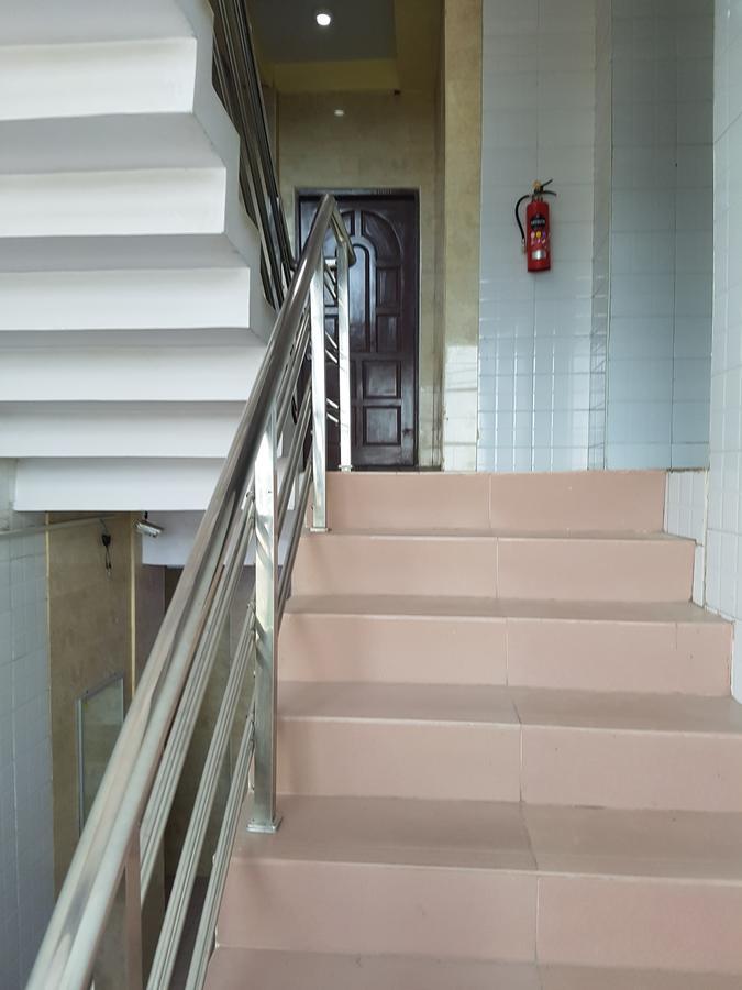 Shwe Eain Si Guest House - Burmese Only Myeik Exterior foto